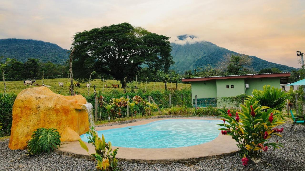 Hotel Chongos Place La Fortuna Exterior foto